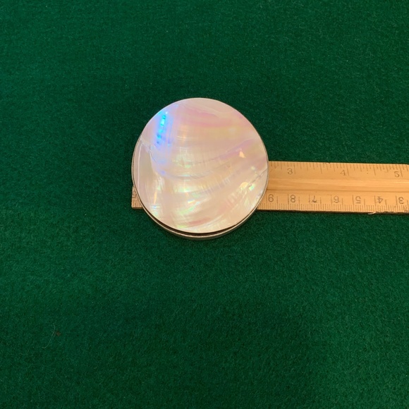 Vintage Mother Of Pearl Round Bolo / Brooch ~ Scarf Accessory - Picture 9 of 10